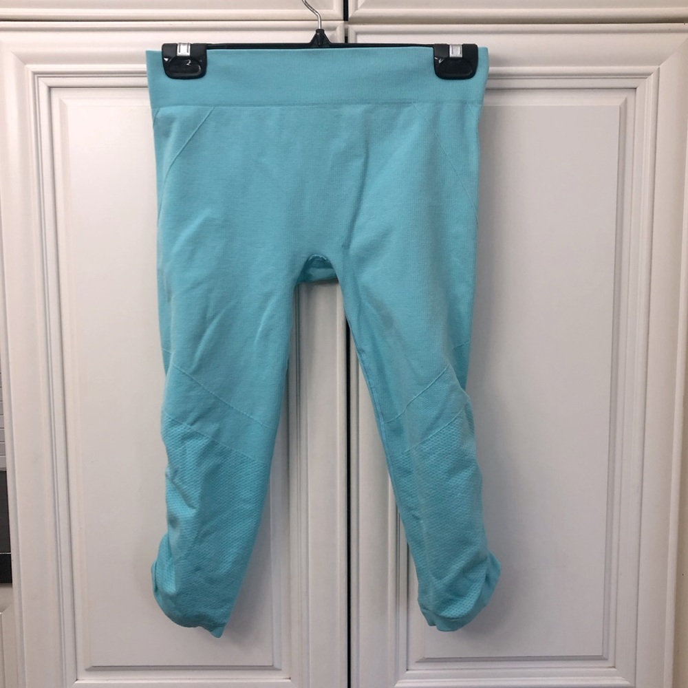 EUC Ivivva by Lululemon girls crop leggings